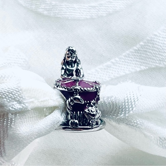 🎂 NWOT Alice & Cheshire Cat Birthday Cake Charm – Alice in Wonderland ✨ - Picture 6 of 13